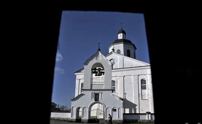  Спасо - преображенская церковь, была построена 1793 г как униатская в стиле виленского барокко