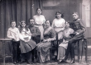 Семейный портрет Воронцовых - Вениаминовых